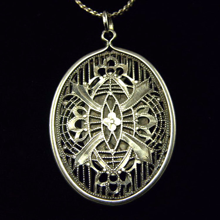 Art Deco Silver Filigree Pendant