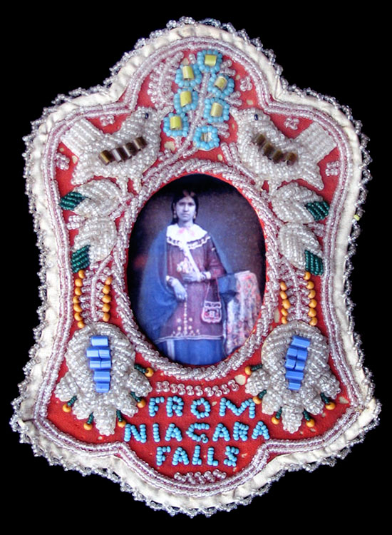 Circa 1900 Tuscarora beaded picture frame with bird and leaf motifs
