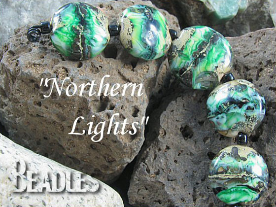 Glass arwork by Gail Kops