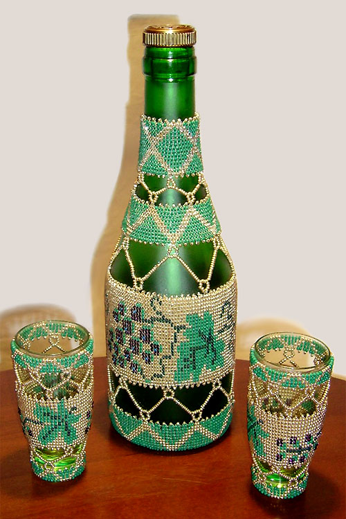 Bead woven glassware by Natasha Berezovskaya