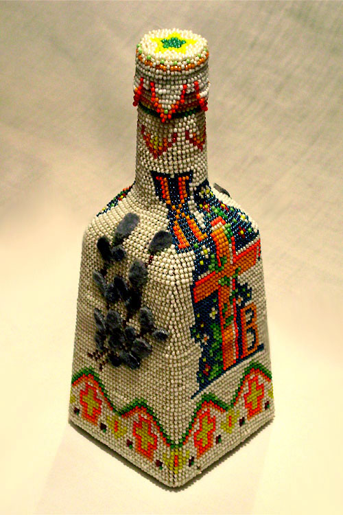 Bead woven glassware by Natasha Berezovskaya