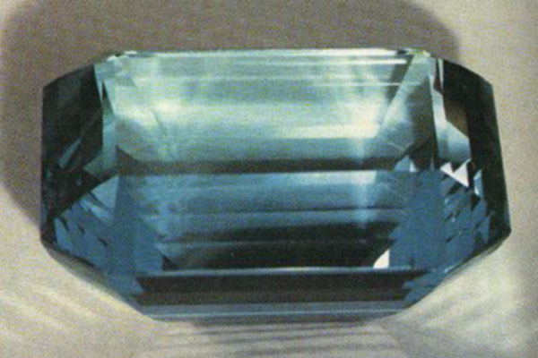 911-carat aquamarine crystal from Brazil