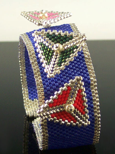 Beadweaving by Carol Holmes