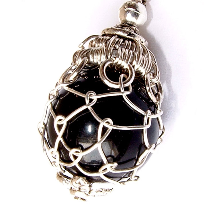 Wirework jewelry by Carina Veling