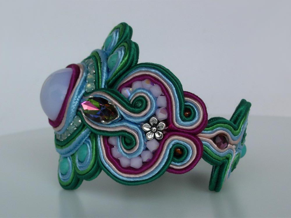 Soutache jewelry by Anneta Valious