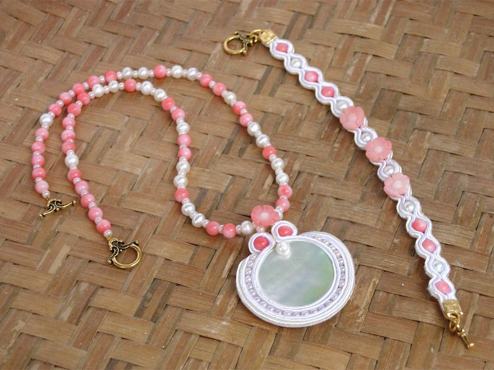 Soutache jewelry by Anneta Valious