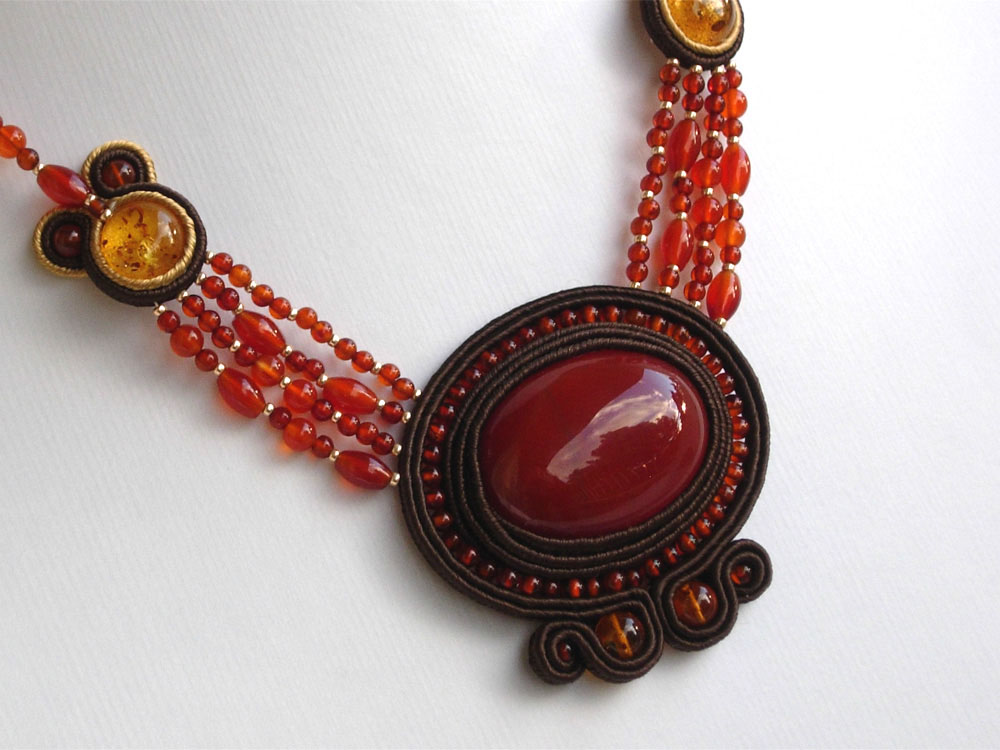 Soutache jewelry by Anneta Valious