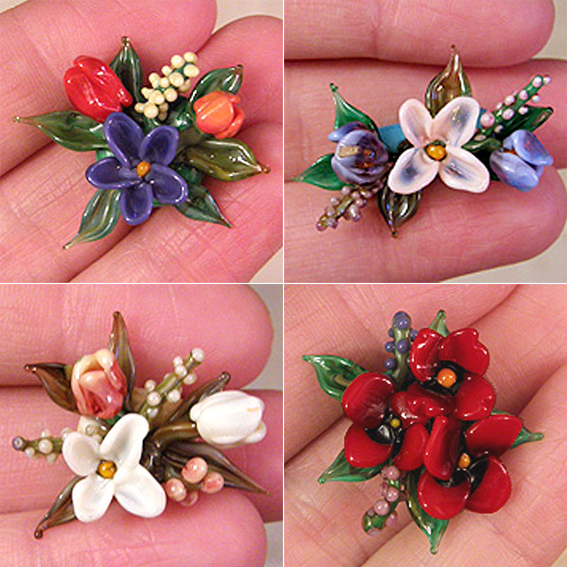 Lampwork flower beads by Dana Torakis