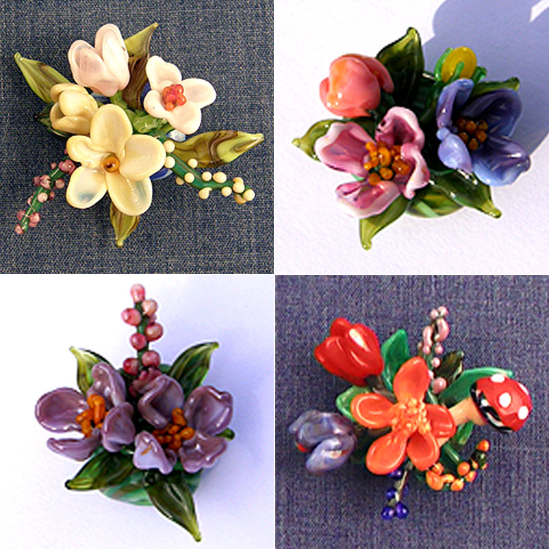 Lampwork flower beads by Dana Torakis