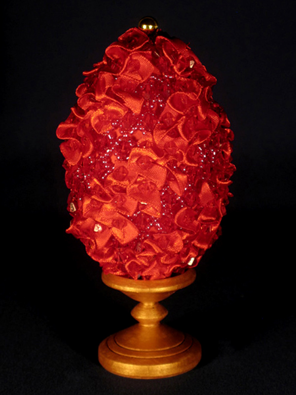Organza and beads. Artwork by Lyuba Radomishenskaya