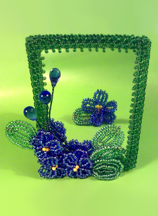 Victoriya Katamashvili. Beaded violet flowers in decoration