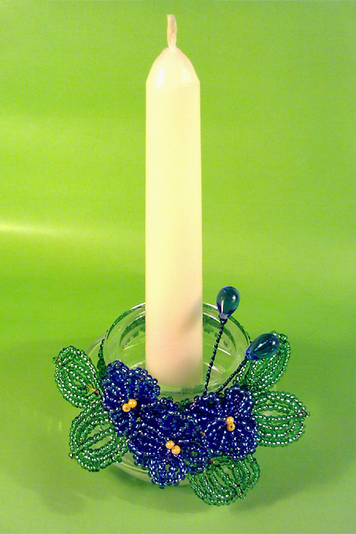 Victoriya Katamashvili. Beaded violet flowers in decoration