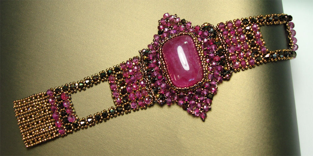 Crystal bead jewelry by Scarlett Lanson