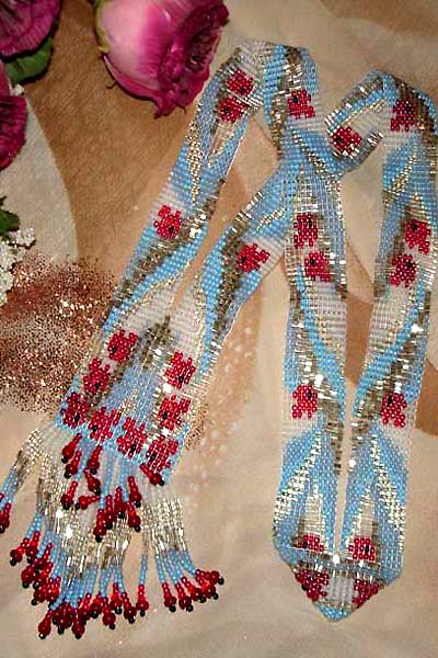 Bead artwork by Albina Polyanskaya