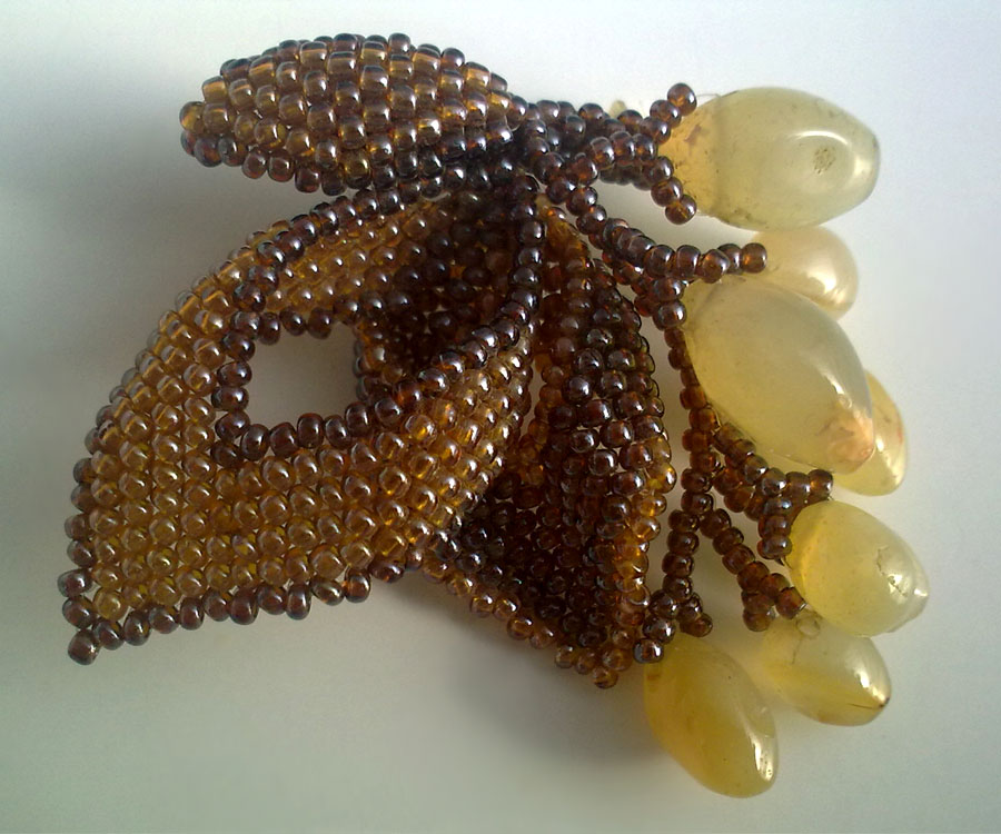 Victoriya Katamashvili. Russian Leaves in beaded jewelry
