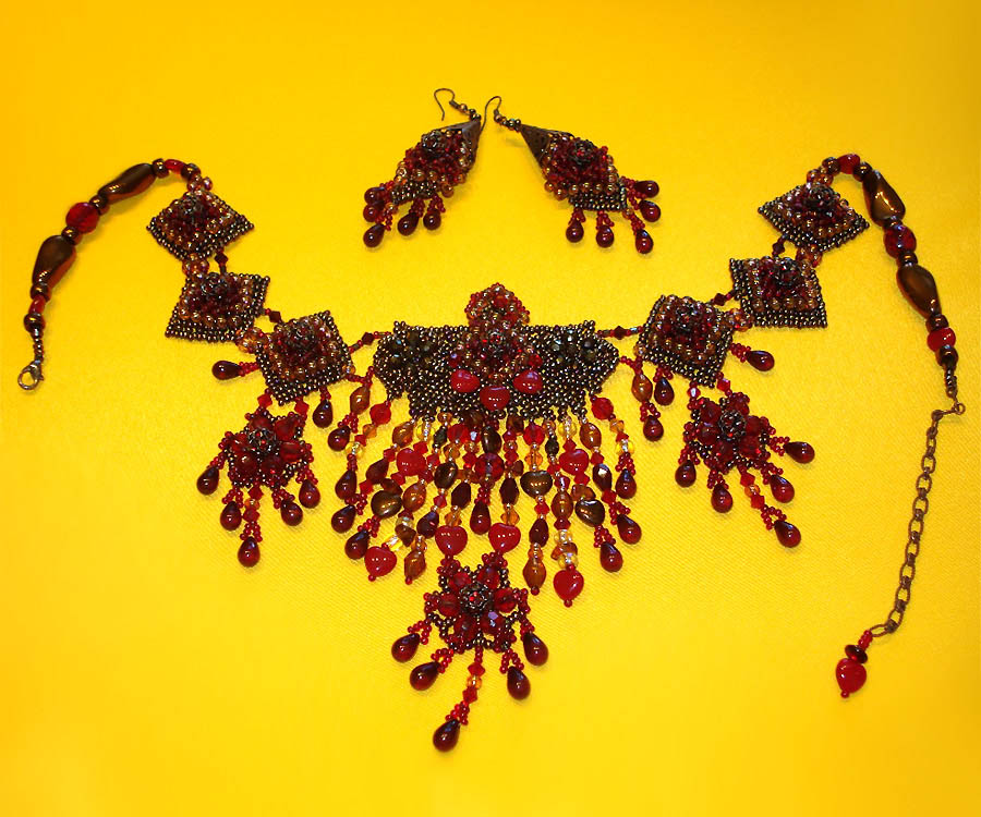 Beaded jewelry by  by Alla Tereschenia