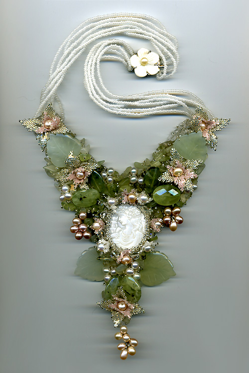 Jewelry in pearl and beads by Albina Polyanskaya