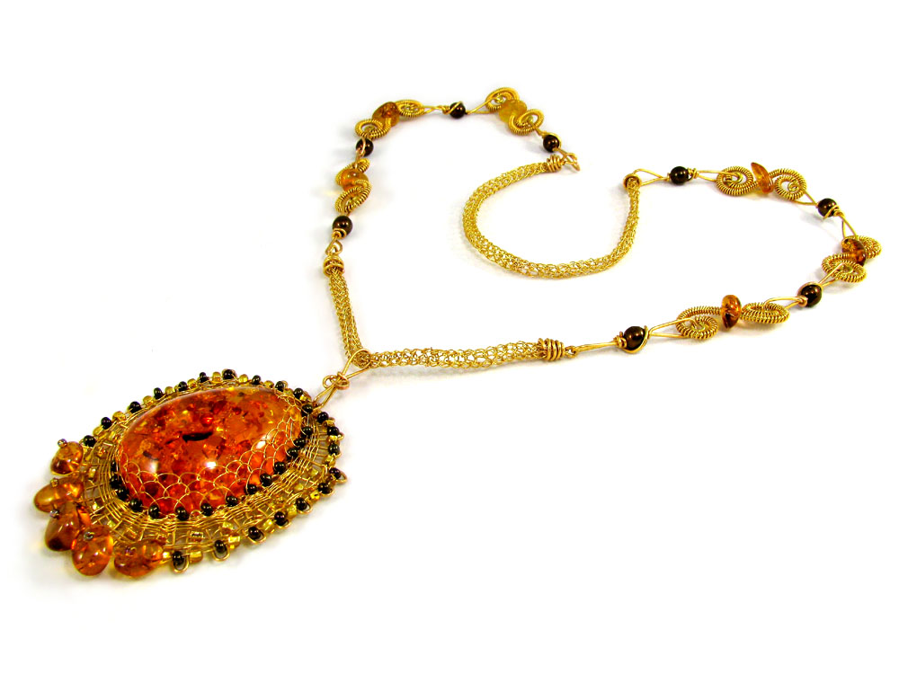 Ganutell, wire and bead jewelry by Marina Somova