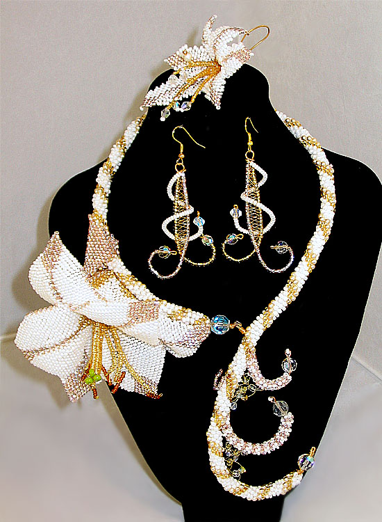 Ganutell, wire and bead jewelry by Marina Somova