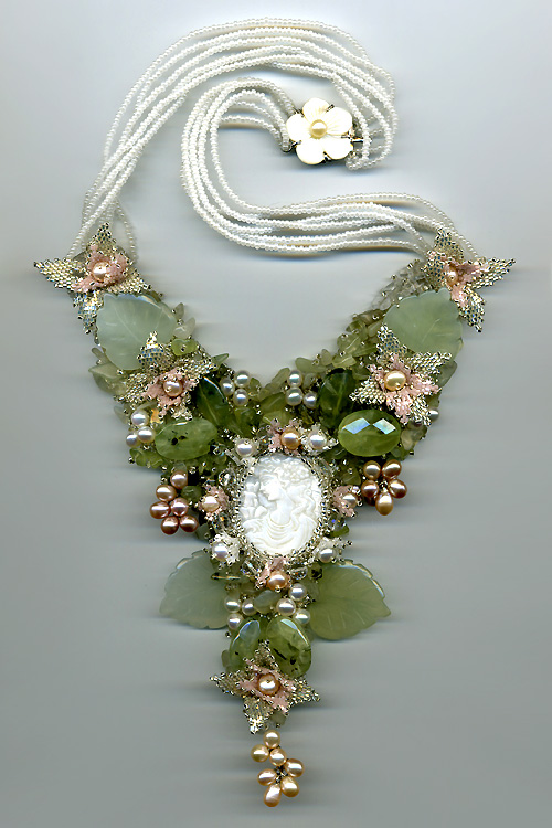 Jewelry in nephrite by Albina Polyanskaya