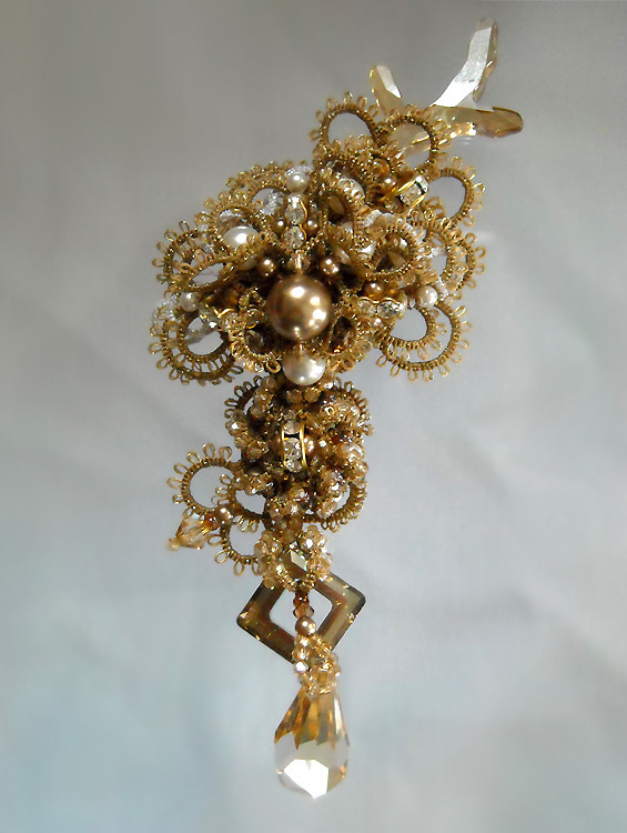 Shuttle tatting with beads objects by Alla Vizir