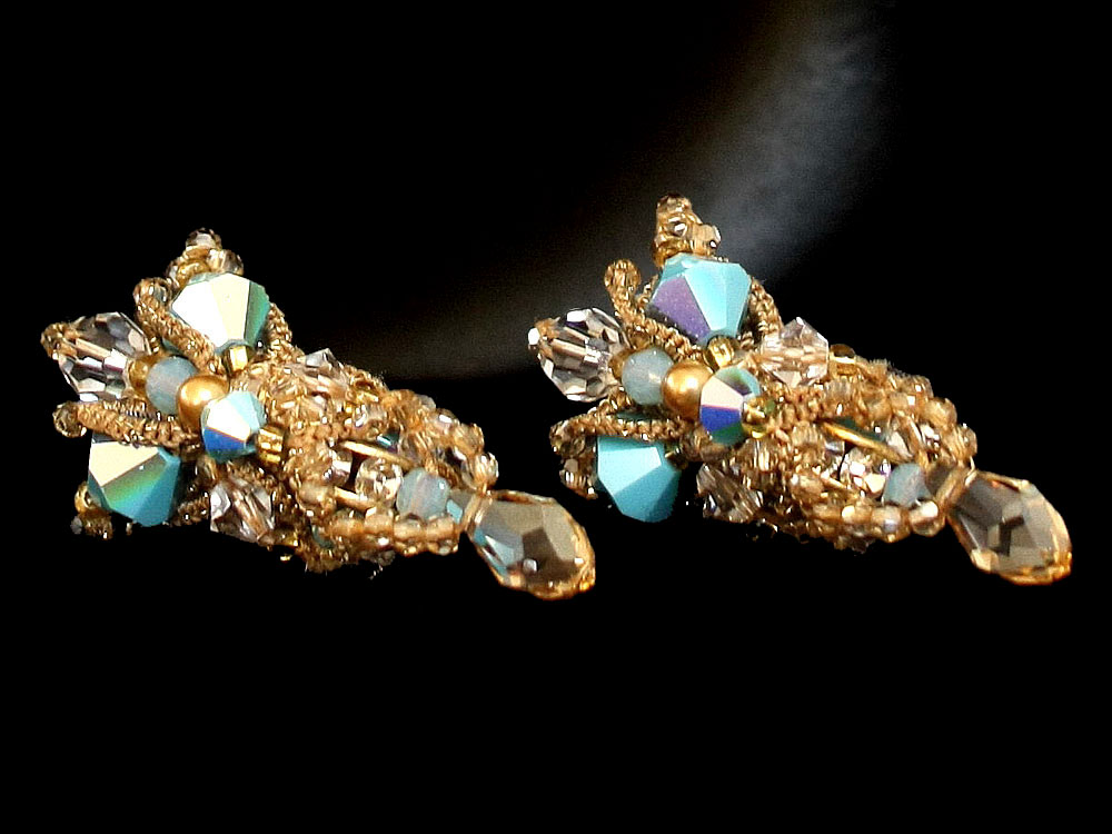 Shuttle tatting with beads objects by Alla Vizir