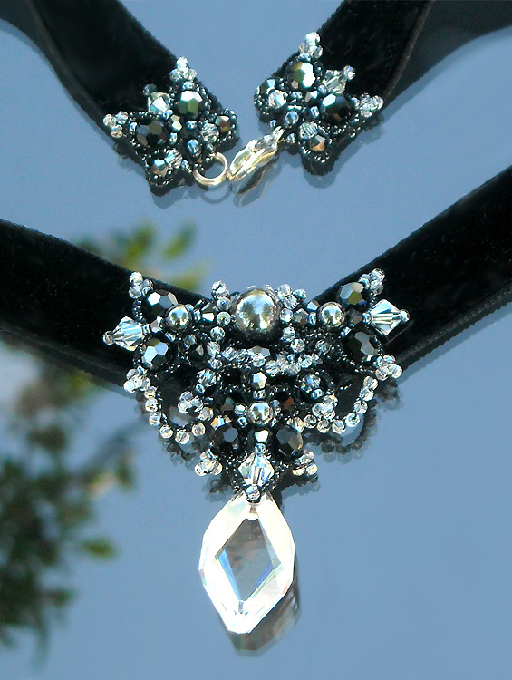 Shuttle tatting with beads objects by Alla Vizir