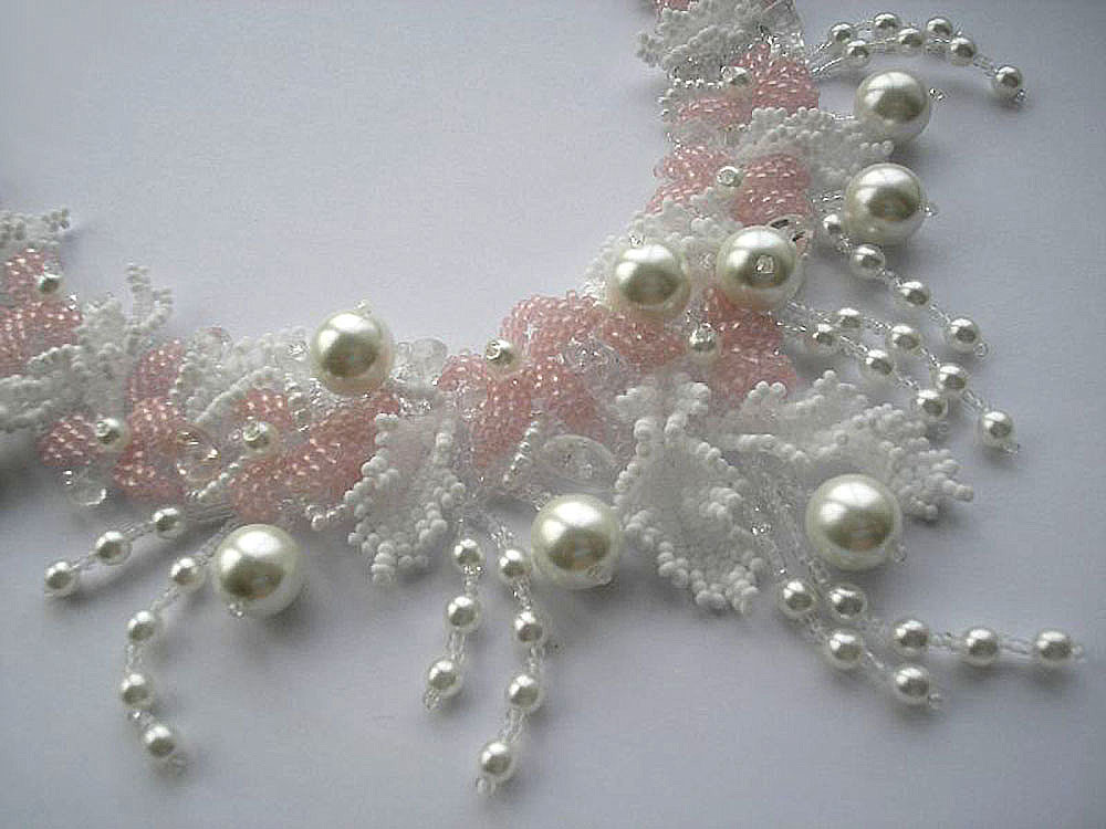 Beadwoven jewelry by Oksana Kameneva
