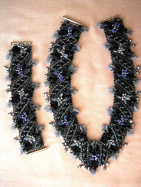 Beadwoven jewelry by Oksana Kameneva