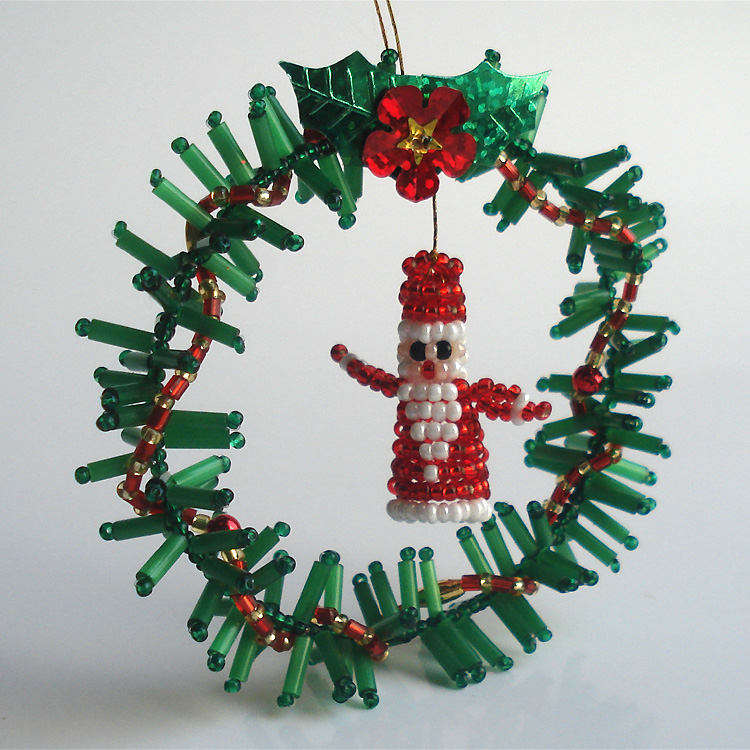 Beaded New Year decorations by Victoria Katamashvili