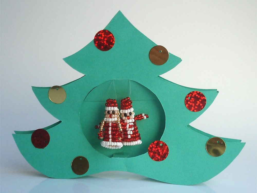 Beaded New Year decorations by Victoria Katamashvili