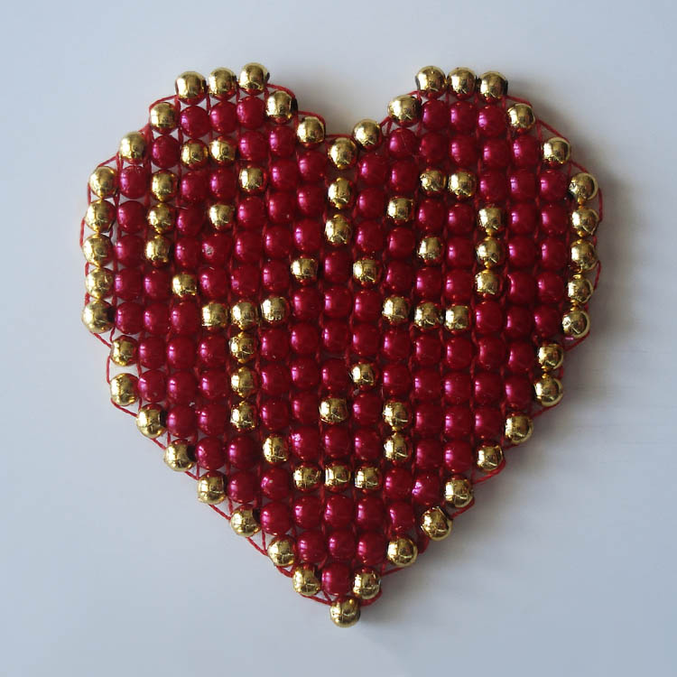 Off-loom beadweaving by Victoria Katamashvili