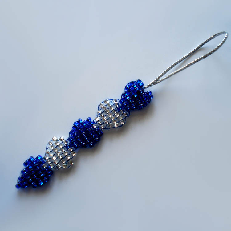 Off-loom beadweaving by Victoria Katamashvili