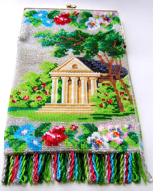 Bead artwork by Yulia Kapustina