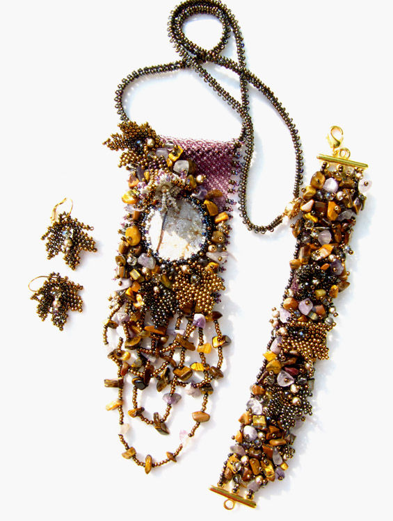 Beadwork by Alexandra Sydorenko