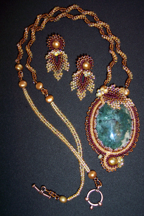 Beadwork by Alexandra Sydorenko