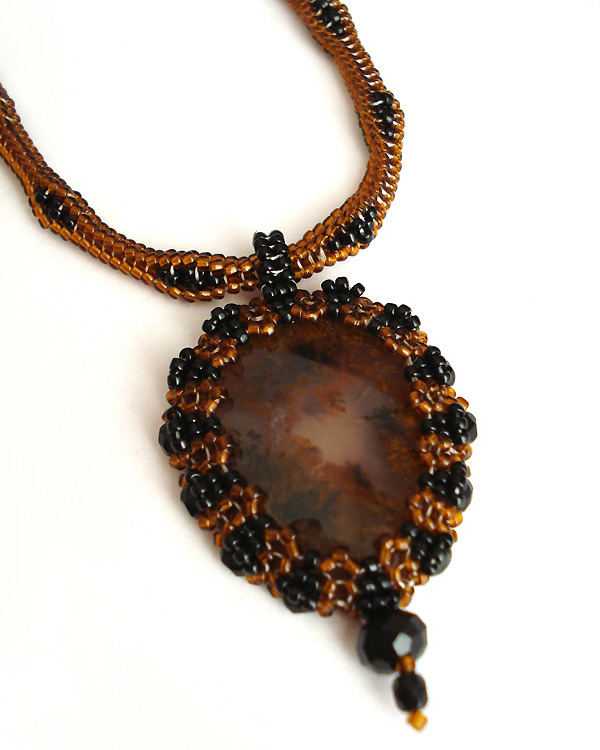 Beadwork by Tatiana Naumchik