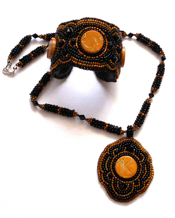 Beadwork by Tatiana Naumchik