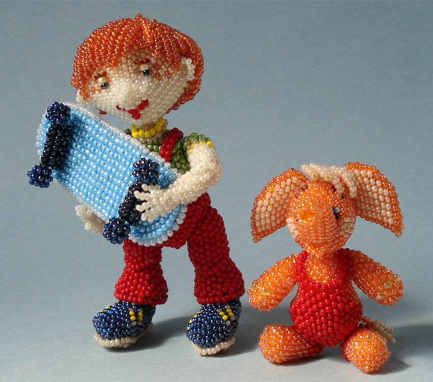 Mini-sculptures by Uliana Volkhovskaya
