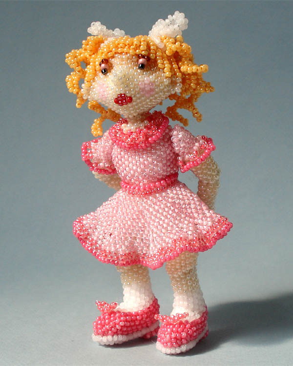 Mini-sculptures by Uliana Volkhovskaya
