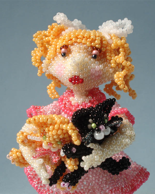 Mini-sculptures by Uliana Volkhovskaya