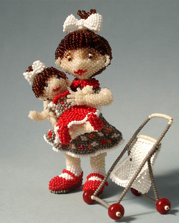 Mini-sculptures by Uliana Volkhovskaya