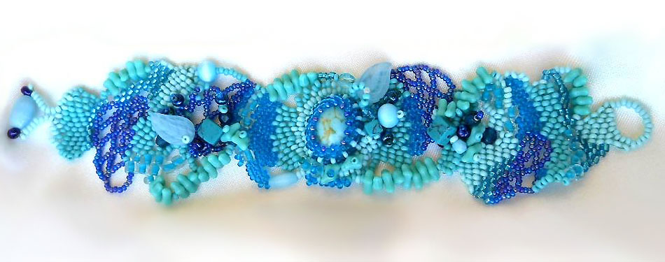 Free form beaded jewelry by Ibolya Barkoczi