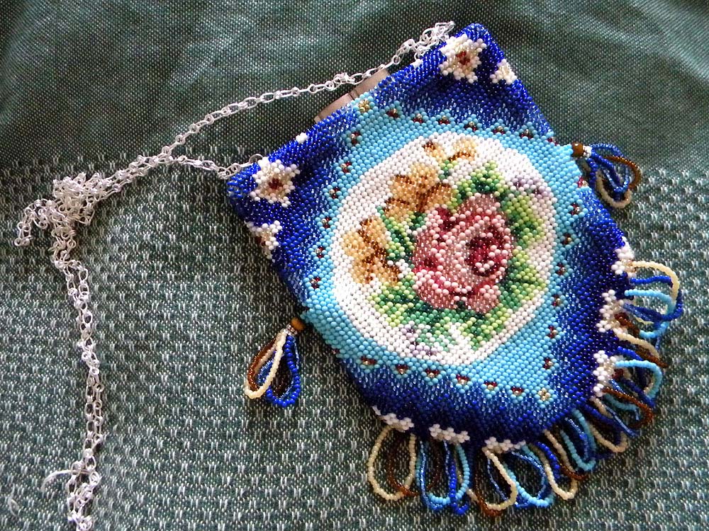 Beaded purses by Olga Orlova