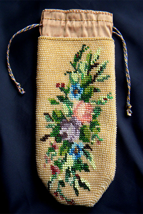 Beaded purses by Olga Orlova