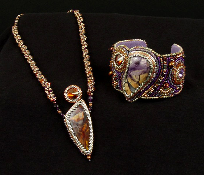 Custom design jewelry, beaded jewelry, gemstone jewelry Jewelry Store