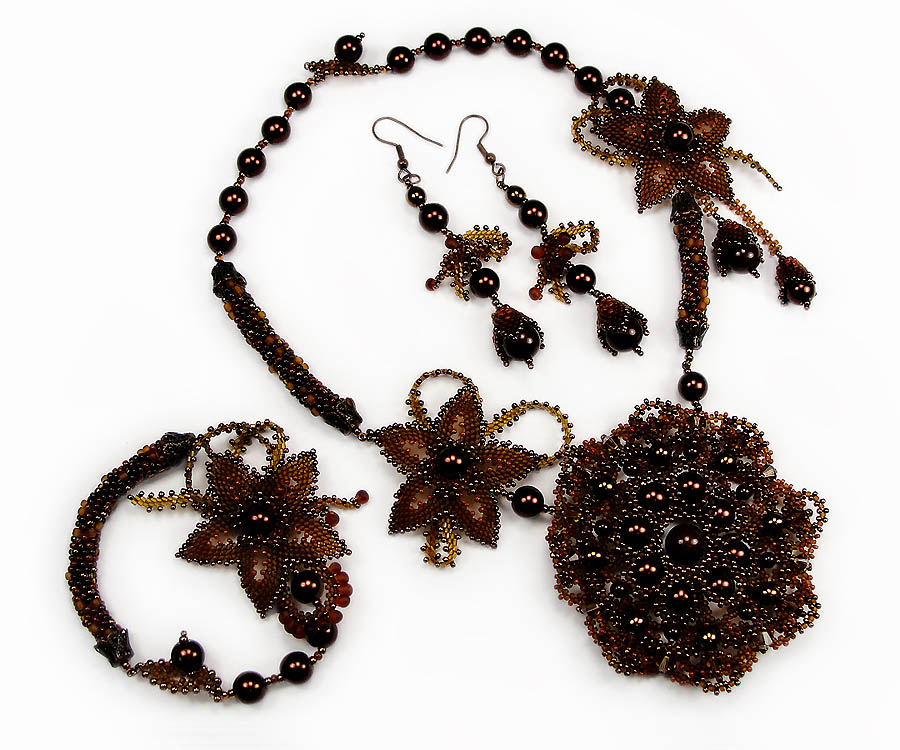 Bead artwork by Irina Slobodyanik