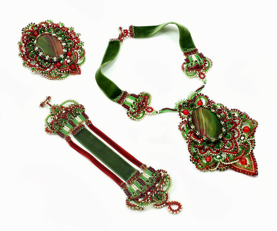 Bead artwork by Irina Slobodyanik