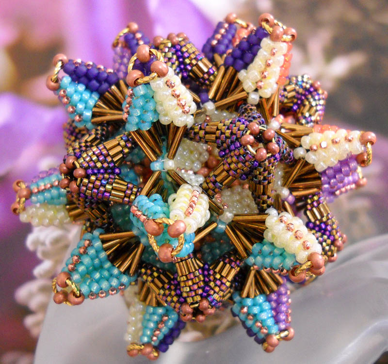 Bead artwork by Eva Maria Keiser