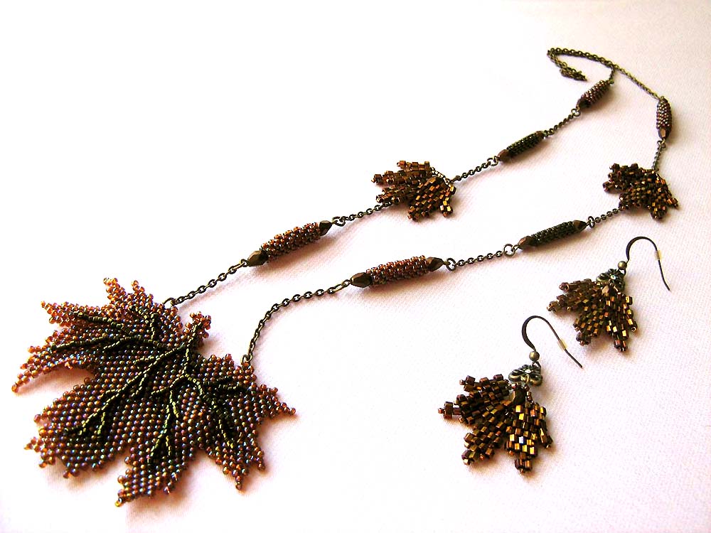 Bead artwork by Orna Voloh